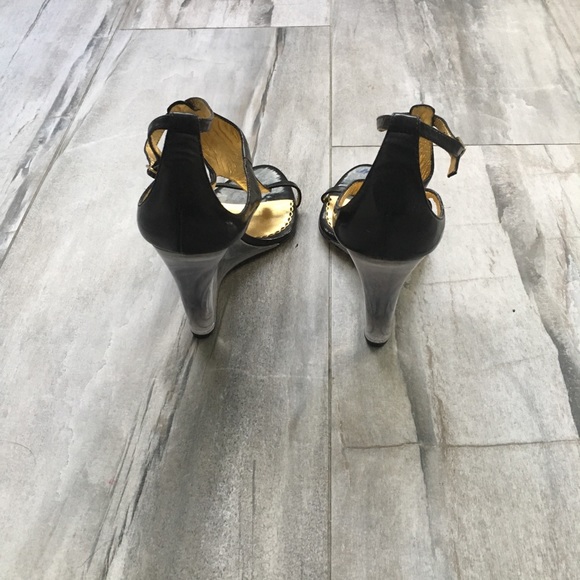 bebe clear lucite heel brown wedges size 7 - Picture 5 of 6